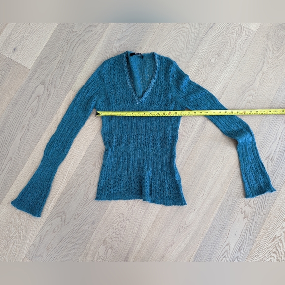 Sweater - Picture 3 of 8